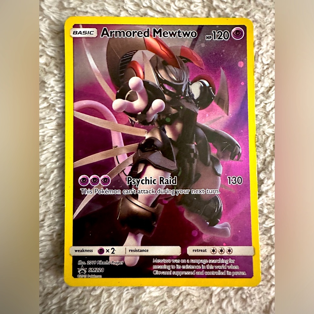 Pokémon Armored Mewtwo - Great condition, RARE